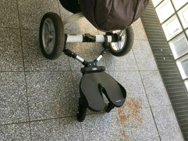 Kinderwagen mit  3 Teilen in Bargteheide