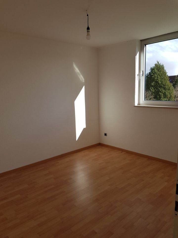 Schöne, helle 3-Zimmer Wohnung mit Loggia in Mainz-Kostheim in Wiesbaden