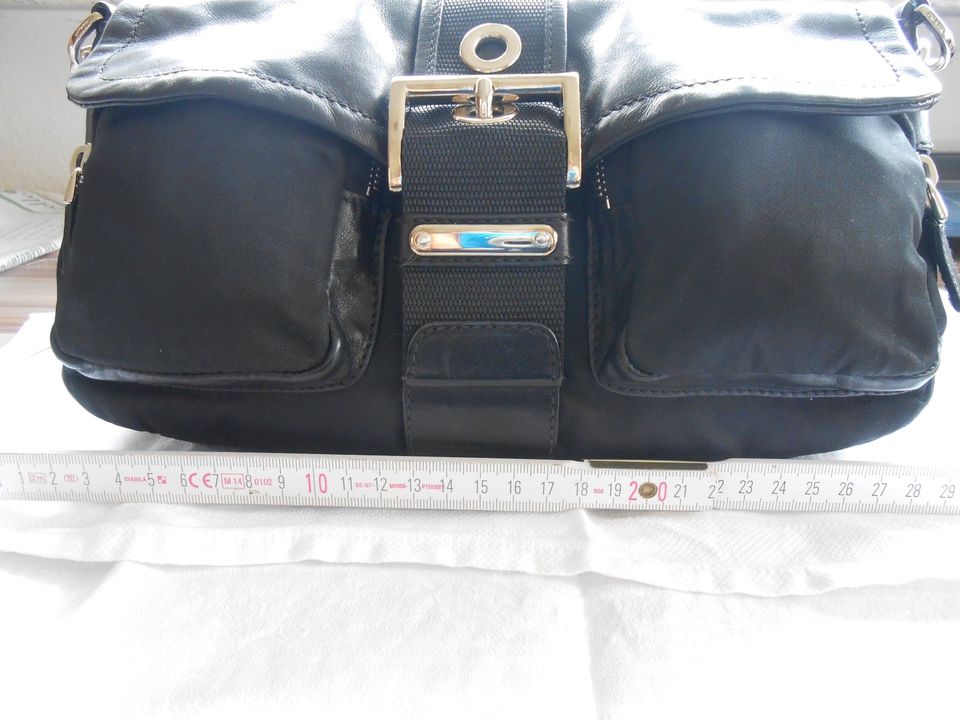 Prada Handtasche Original  schwarz in Xanten