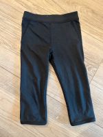 Schwarze Mädchen Sporthose von H&M in Größe 98/104 Niedersachsen - Cremlingen Vorschau