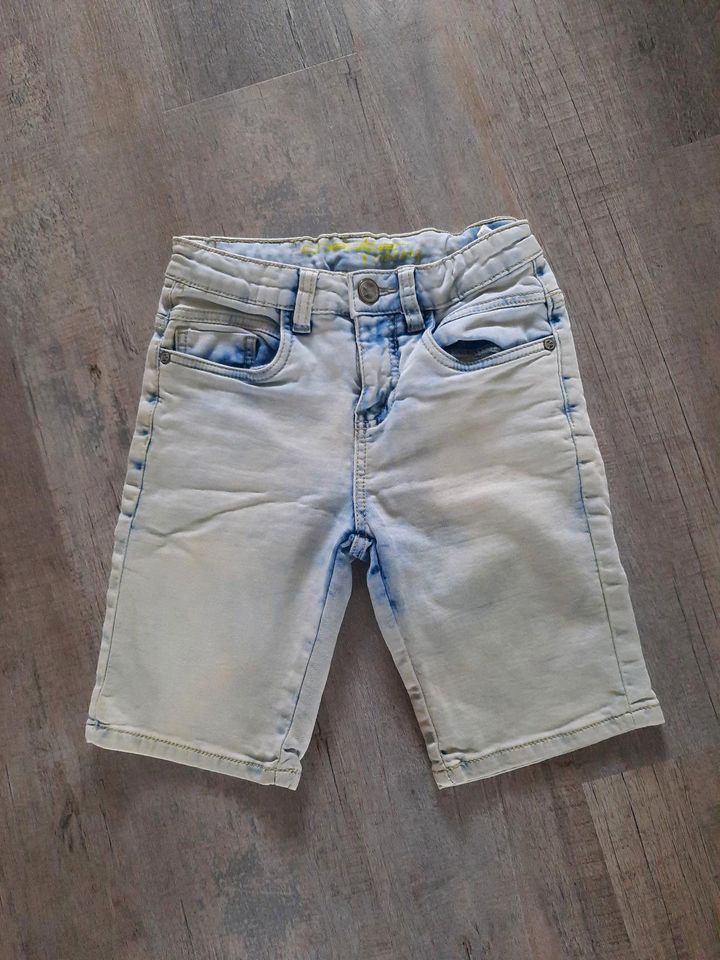 Kurze Hose Shorts in Bürstadt