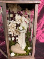 Laterne Holz Engel dekoriert mit Blumen und Licht Nordrhein-Westfalen - Dinslaken Vorschau