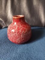 Rote Vase Karlsruhe Majolika, Fridegart Glatzle, Handarbeit,1978 Hessen - Kelkheim Vorschau