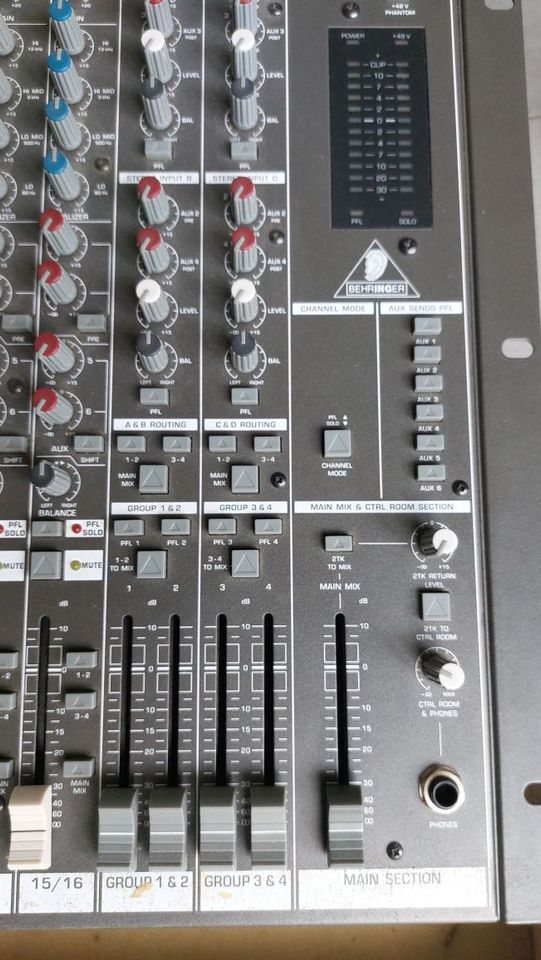 Behringer Eurorack MX2642 in Berlin