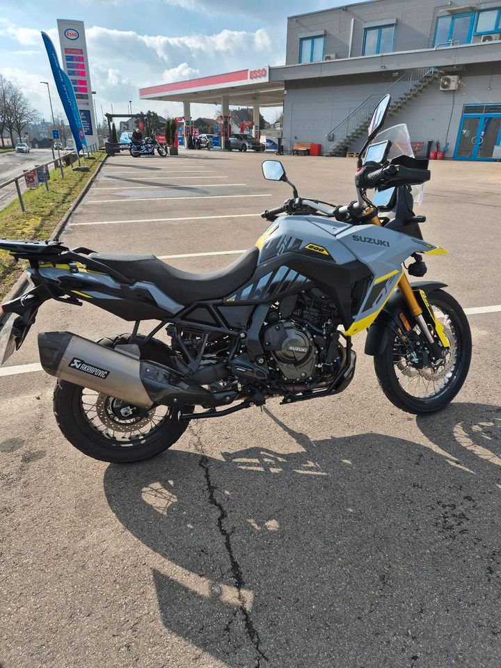 Suzuki V Strom 800 DE, VOLLAUSSTATTUNG, TEMPOMAT in Großbottwar