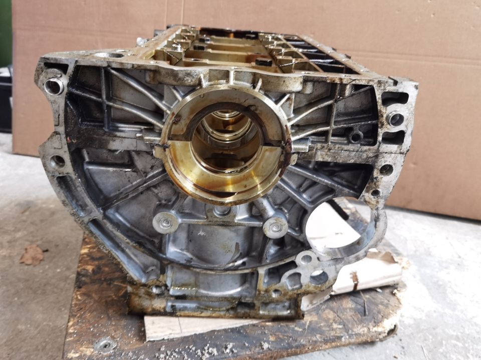 BMW 7536184 E90 E83 E91 E87 Zylinder Kurbelgehäuse Motorblock in Aufseß