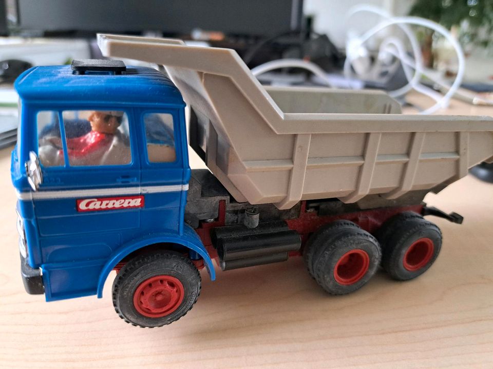 Carrera LKW Kipper in Grafschaft