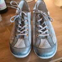 Sneaker Grösse 42 absolut neuwertig Nordrhein-Westfalen - Nettetal Vorschau