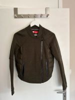 Nike Airoloft 800 Jacke Gr.S München - Bogenhausen Vorschau