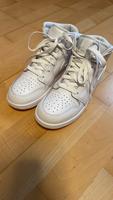 Air Jordan 1 Mid Größe 36 Nordrhein-Westfalen - Essen-Haarzopf Vorschau