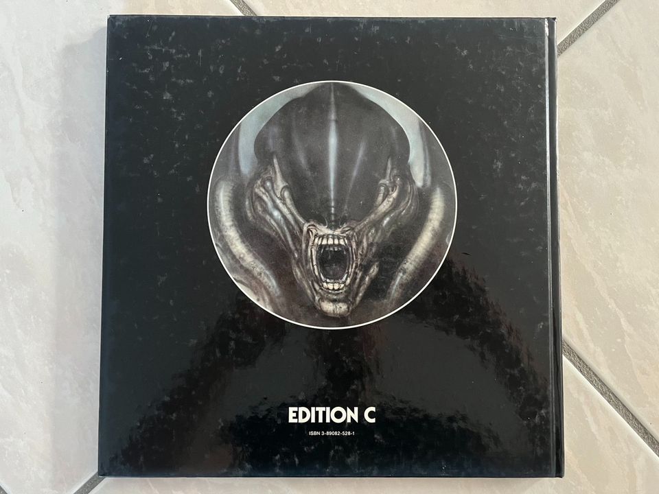 Giger‘s Alien Filmdesign Buch in Ostelsheim