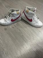 Nike Damenschuh Niedersachsen - Ritterhude Vorschau