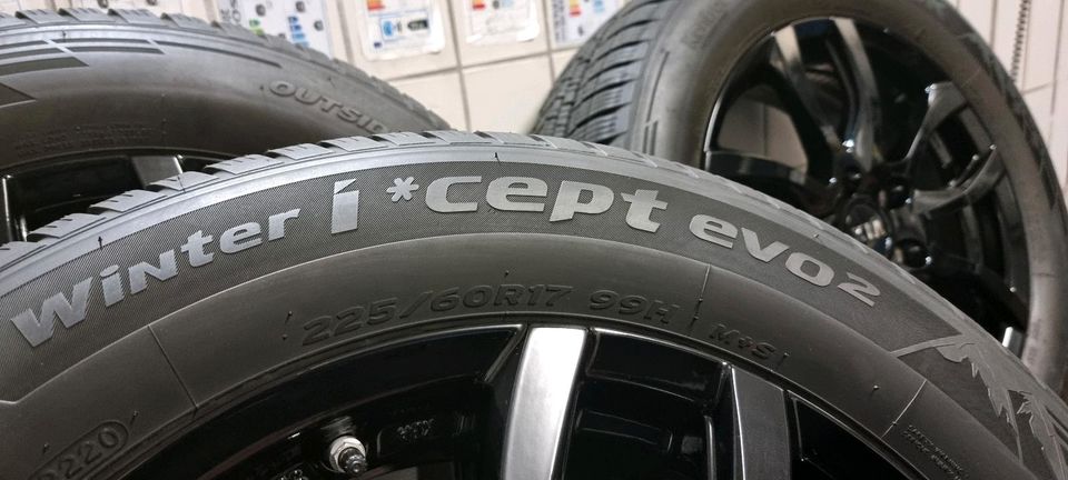 Kia Sportage Magnit 7J x 17 ET47 Winterreifen 225/60 R17 99H RDKS in Lage