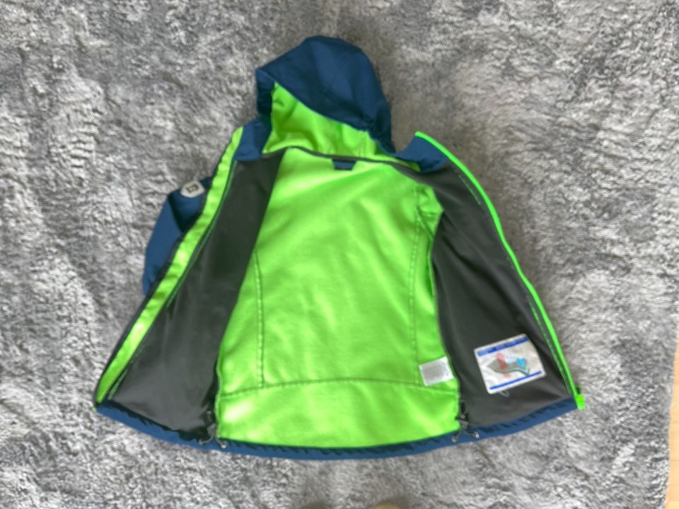 Trollkids Softshelljacke Gr. 140 in Dillingen (Saar)