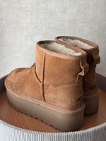 UGG Original Plateau Damen Stiefel Classic Boots 38 Hessen - Rüsselsheim Vorschau