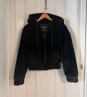 Schwarze Kunstfelljacke Gr.S NEU Schleswig-Holstein - Ascheberg Vorschau