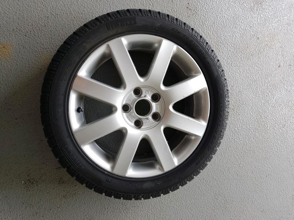 VW Winterreifen 205/50 R17 in Ampfing