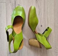 Jonny´s, Pumps, Sandalen, Schuhe, grün, Größe 41, Klettverschluss Nordrhein-Westfalen - Lohmar Vorschau