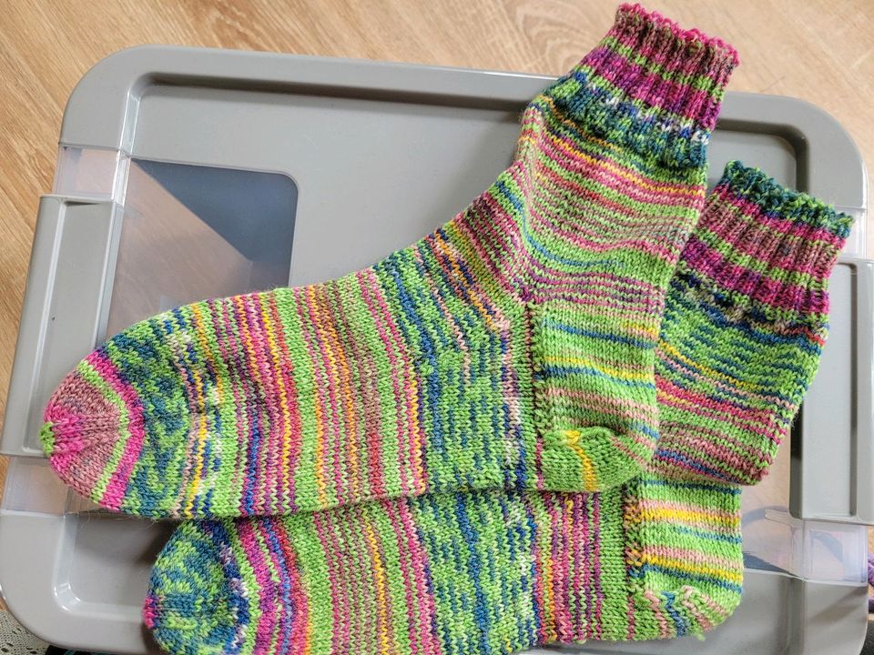 Stricksocken / Wollsocken in Wipperfürth