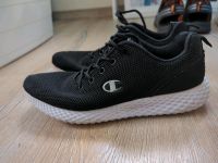 Sneakers von Champion Gr. 40 Thüringen - Ilmenau Vorschau