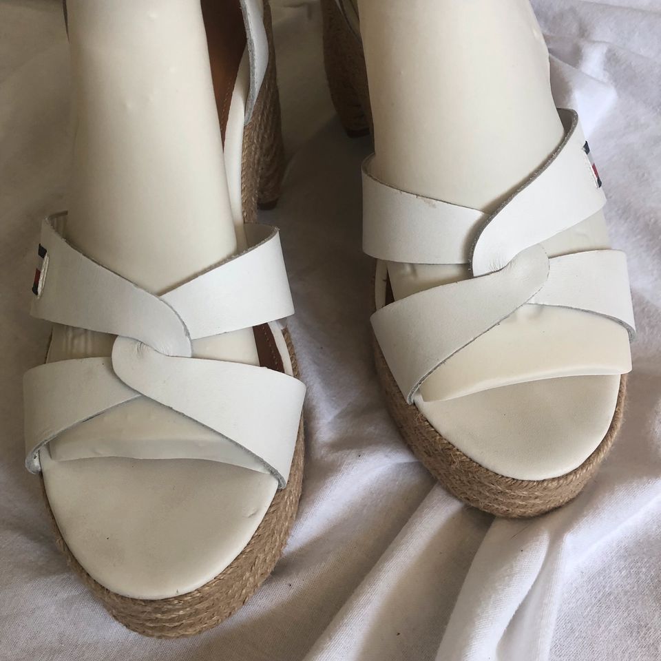 Tommy Hilfiger Sandalen - Sandaletten - neu - OVP in Teisendorf