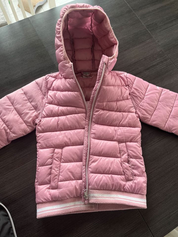 Steppjacke Gr. 122 Kinder rosa in Langwedel