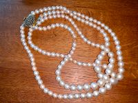 Vintage Modeschmuck Perlenkette, 3 Stränge, Länge 50 cm Bayern - Gmund Vorschau