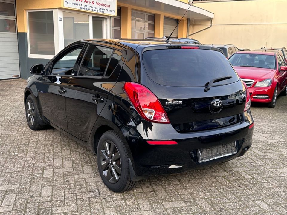 Hyundai i20 1.4 Style Automatik*LED*KLIMA*MFL*TEMPOMAT** in Nordhorn