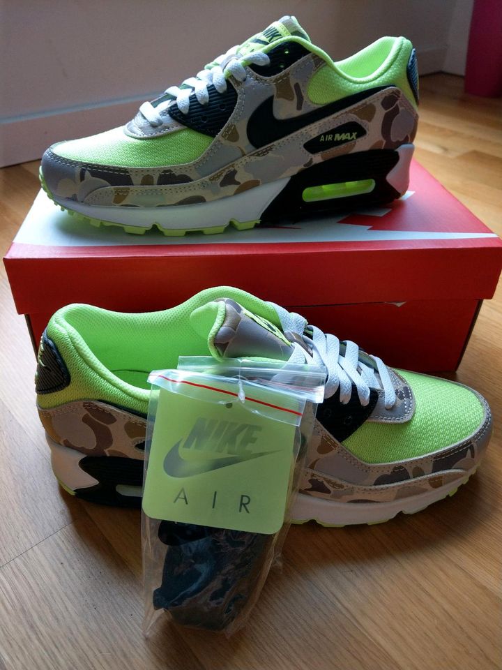 Nike Air Max 90 Camo Green in Hamburg