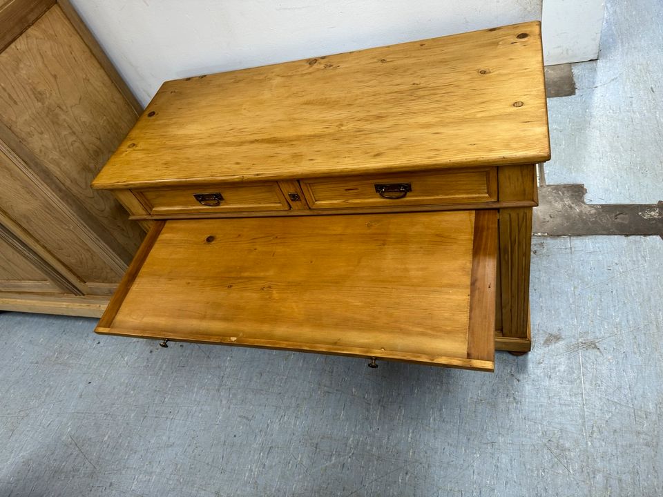 Antik Anrichte Kommode Sideboard Buffet Schrank Weichholz in Völklingen