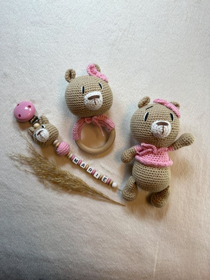 Amigurumi◆Bär◆Personalisierte Schnullerkette◆Rassel◆Geschenk in Niederzier