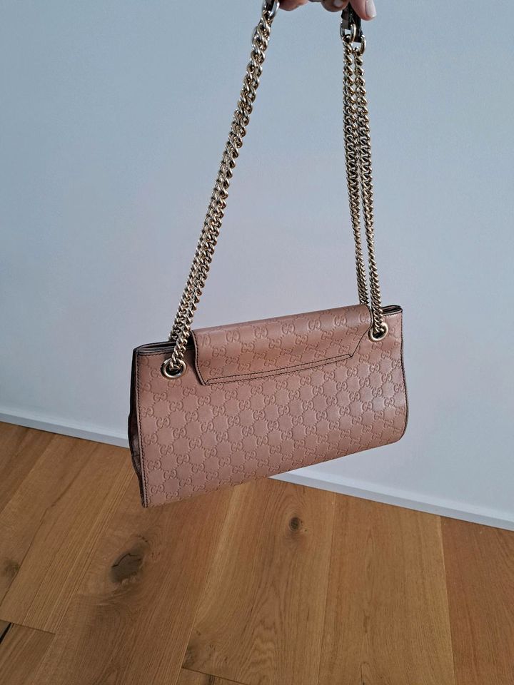 GUCCI Emily Chain Schulter Tasche Original in Neu Ulm