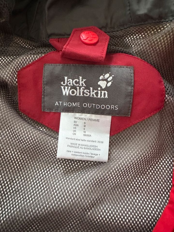 Jack Wolfskin Jacke 3 in 1 mit Stepp-Innenjacke in Stadtoldendorf