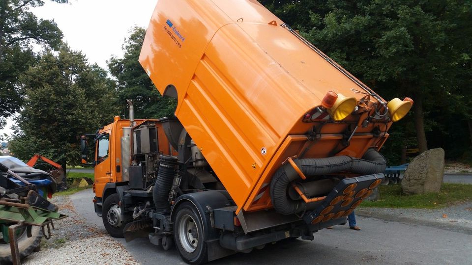 Mercedes-Benz Atego 2 6-Zyl. 4x2 BM 970/2/4/6 1324  4x2  OM 90 in Reuth