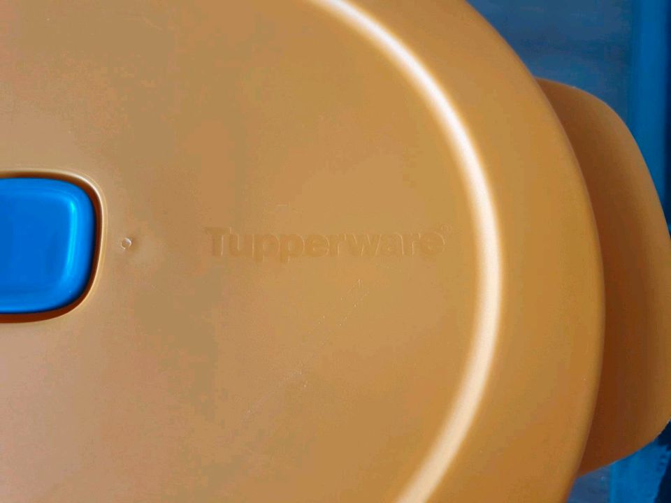 Tupperware Mikrowellenschüssel in Maintal