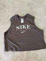 Nike top Bude braun Niedersachsen - Wietzendorf Vorschau