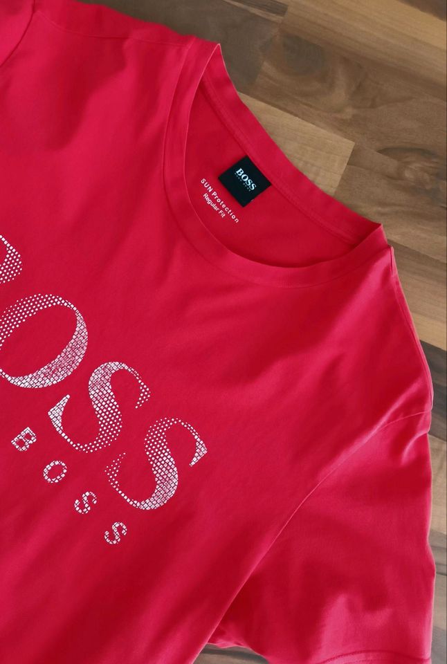 Hugo Boss Herren Marken T-Shirt M rot Sommer Urlaub Sport in Hiddenhausen