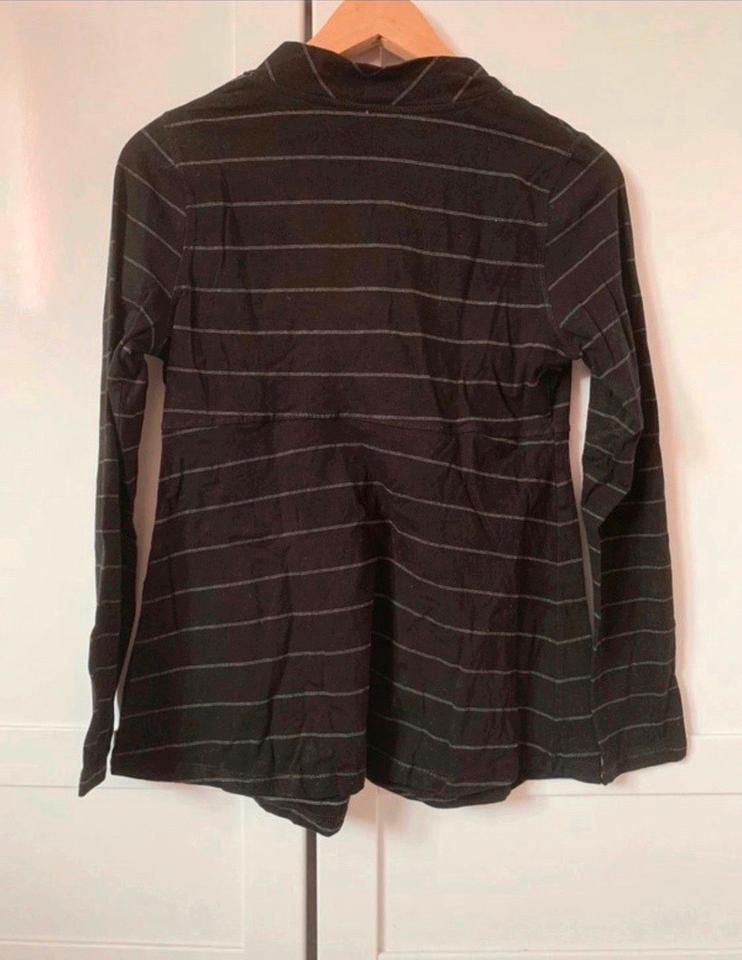 elegantes schwarzes Umstand Shirt Gr. M mit Nadelstreifen in Oberkrämer