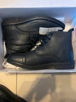 Levis Stiefel Leder Schwarz Größe 42 Hessen - Wetzlar Vorschau