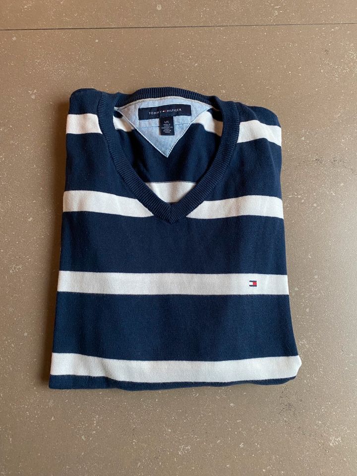 Tommy Hilfiger Pullover Größe L/XL in Nordhorn