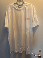 Weißes T-Shirt von Oh April Rheinland-Pfalz - Binningen Vorschau