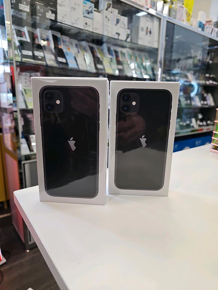 IPHONE 11 64GB IN BLACK NEU UNGEÖFFNET FÜR 365€ in Frankfurt am Main