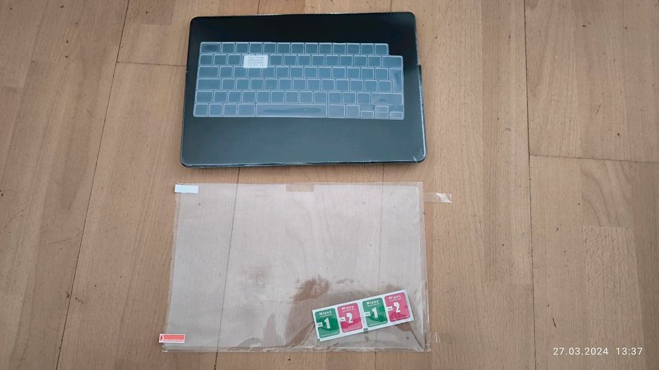 Schutzausrüstung für MacBook 14,2 Pro in Hamburg