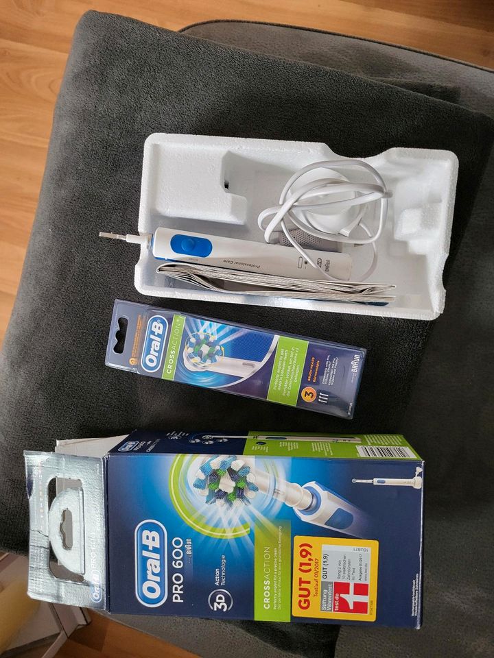 Zahnbürsten von Oral B Pro 600 in Westoverledingen