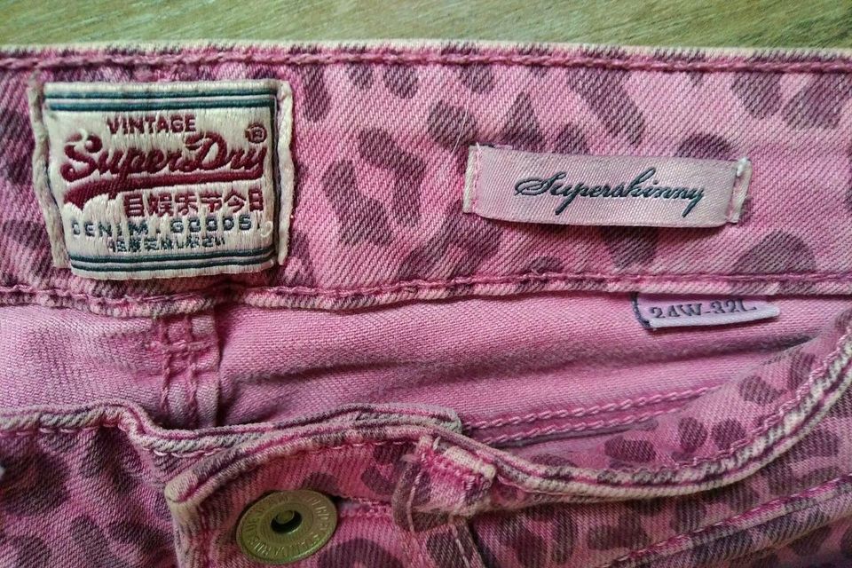 Superdry Jeans rosa pink Leopard Skinny W24 L32 XS 32 34 in Bottrop