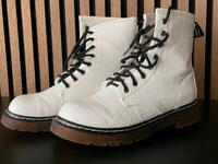 Boots Weiß Kunstleder Gr. 40 Bayern - Uffing Vorschau