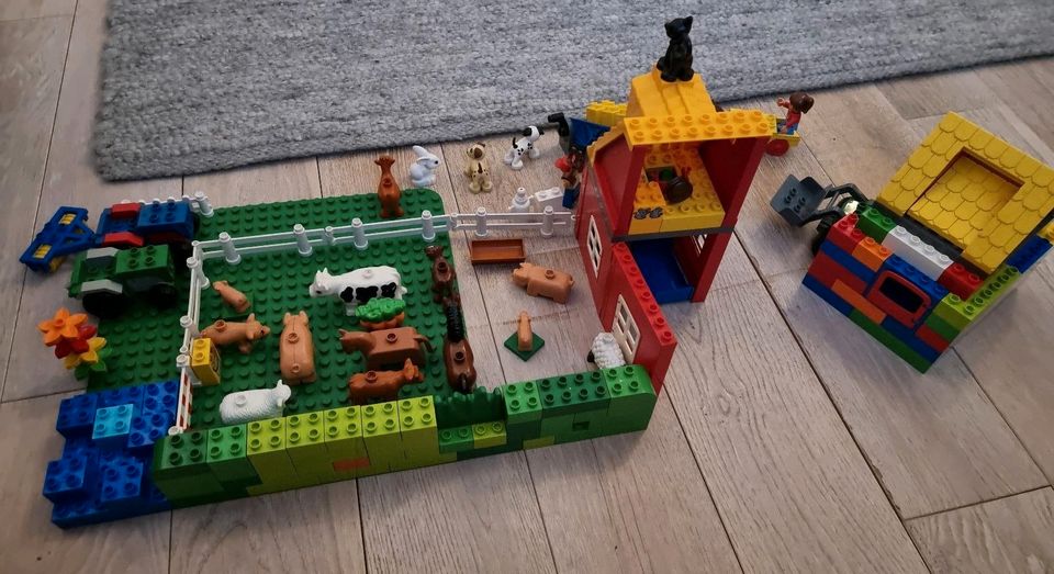 Lego Duplo Bauernhof,  Tiere, Traktor, Kuh, Schwein, Pferd in Bremen