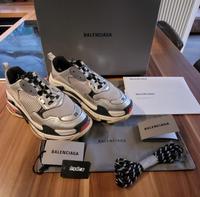 Original Balenciaga Triple S  Sneaker Größe 39 Niedersachsen - Georgsdorf Vorschau