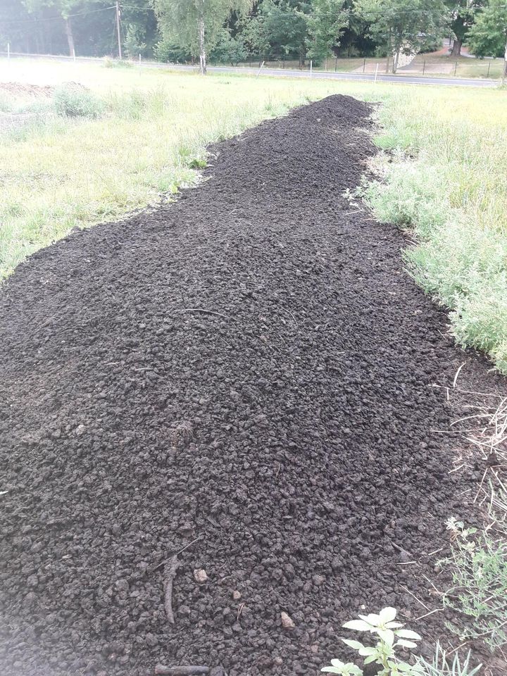 Dünger Kompost Humus aus Pferdemist plastikfrei in Großweitzschen