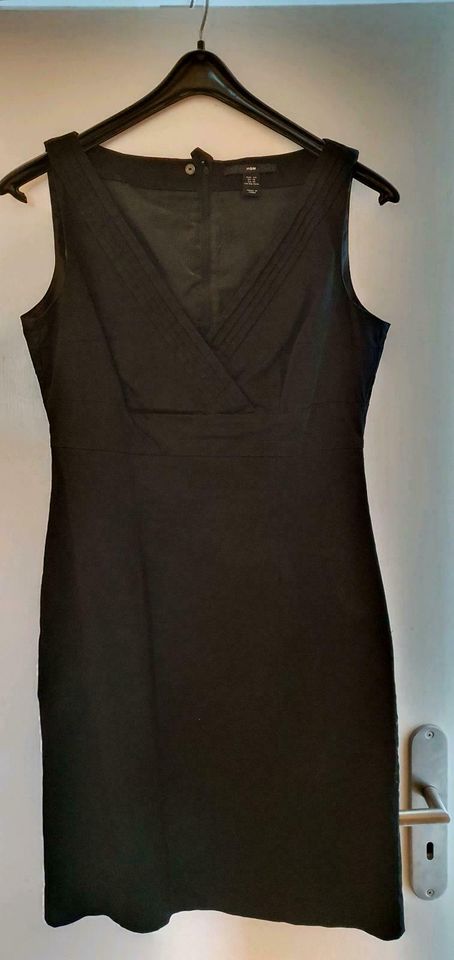 ➡️ ETUI Kleid ⬅️ H&M schwarzes Kleid Mini kurz in Oberkotzau